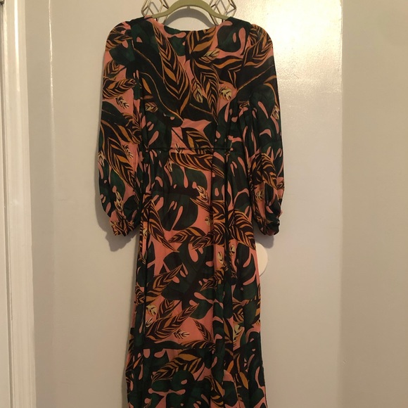 SOLD Farm Rio Pale Leaf Wrap Dress - Picture 11 of 11